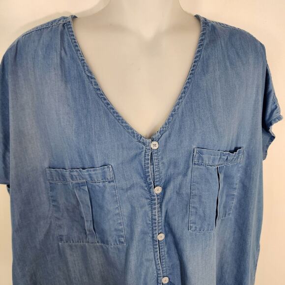 Maurices Top Womens Chambray Large Blue Button Front V Neck Pockets Short Sleeve - Picture 3 of 10